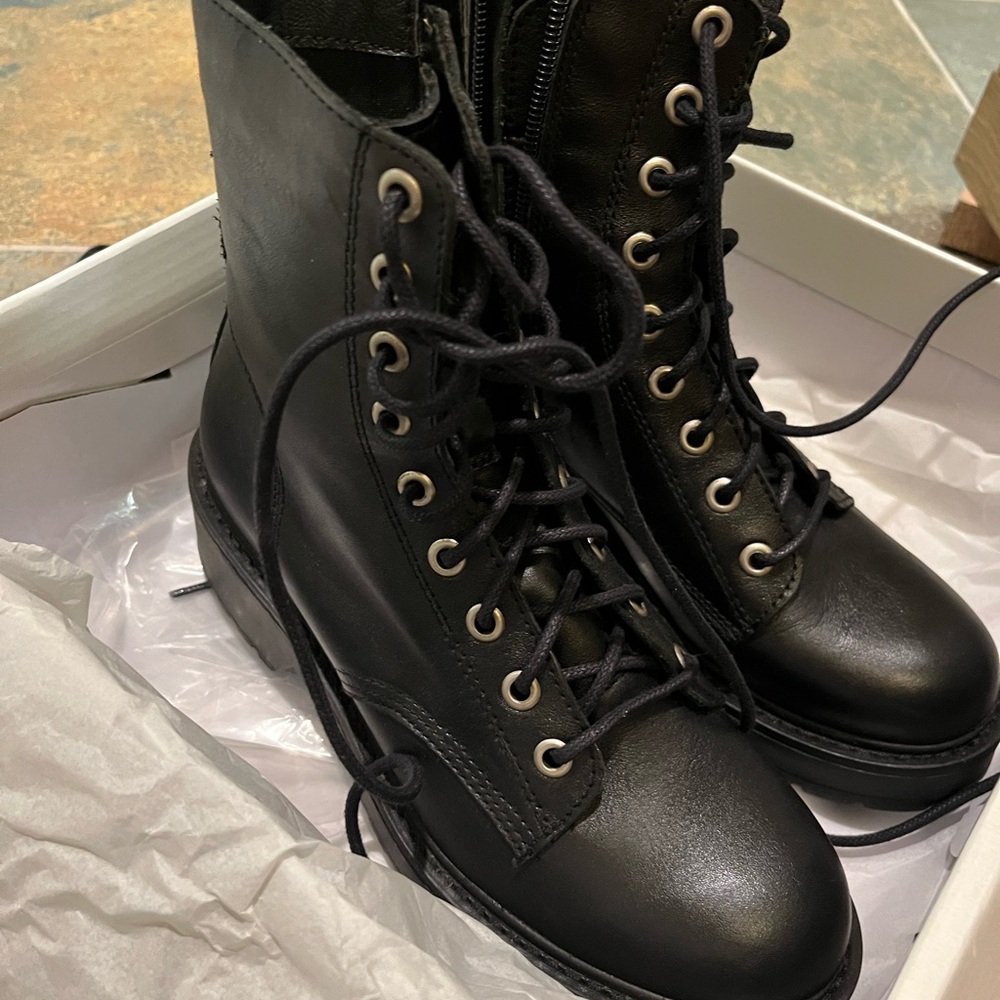 Steve Madden Black Lace-Up Combat Boots with Side Zip Platform - Picture 2 of 4